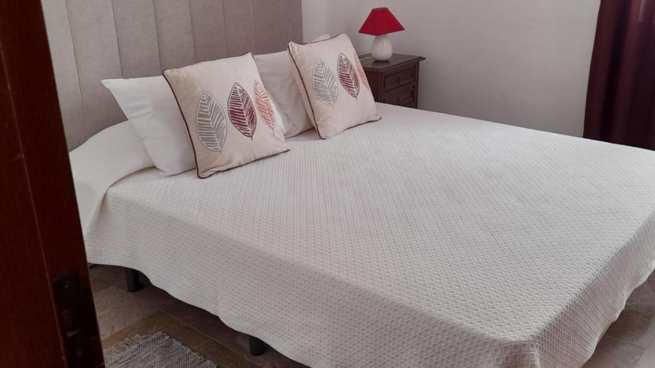 Apartamentos Salema Praia Club Экстерьер фото