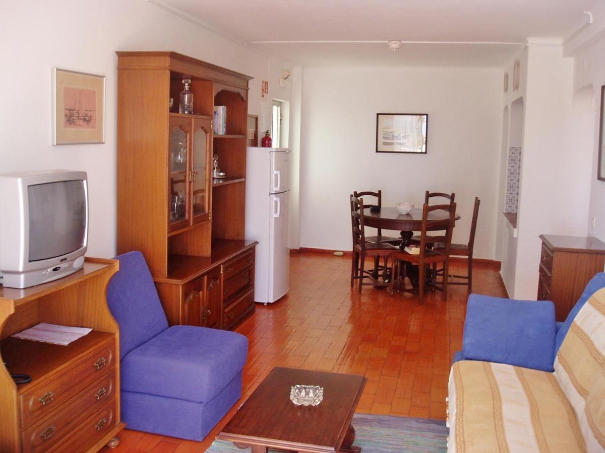 Apartamentos Salema Praia Club Экстерьер фото