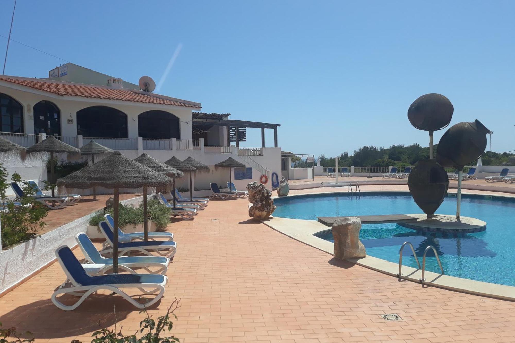 Apartamentos Salema Praia Club Экстерьер фото