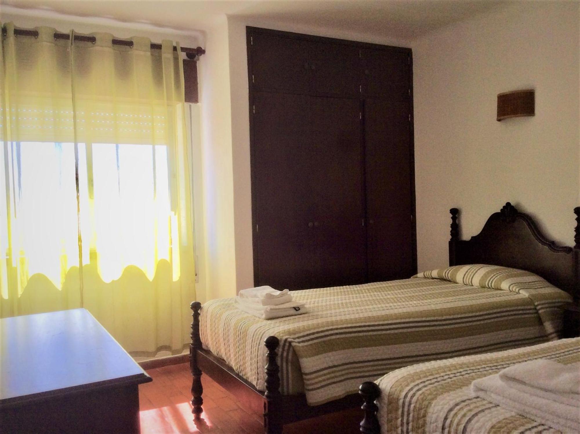 Apartamentos Salema Praia Club Экстерьер фото