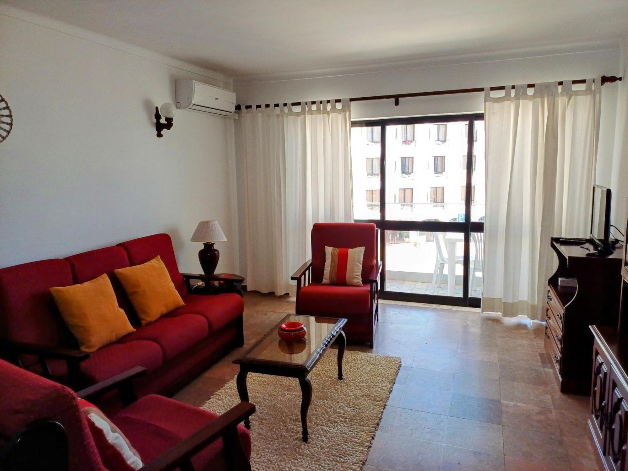 Apartamentos Salema Praia Club Экстерьер фото