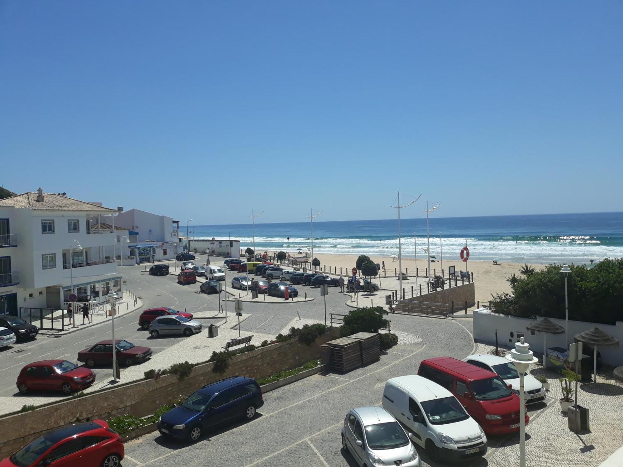 Apartamentos Salema Praia Club Экстерьер фото