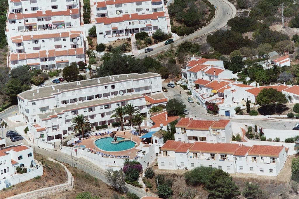 Apartamentos Salema Praia Club Экстерьер фото